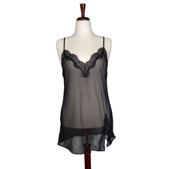 Bluebella Trista Short Chemise in Black    Size: L - Picture 3 of 6